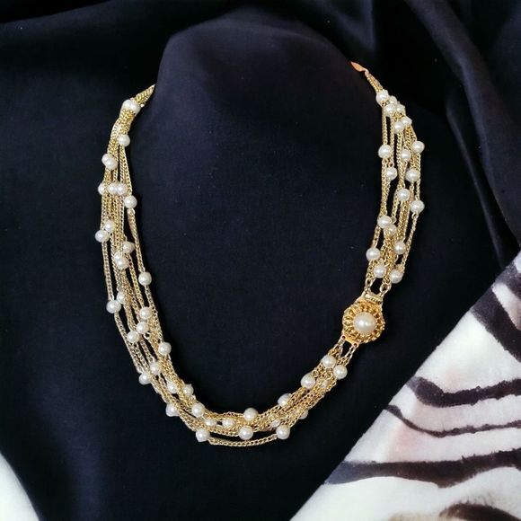 Vintage Unsigned Celebrity NY Multi Strand Station Faux Pearl Necklace Box Clasp - Picture 1 of 8